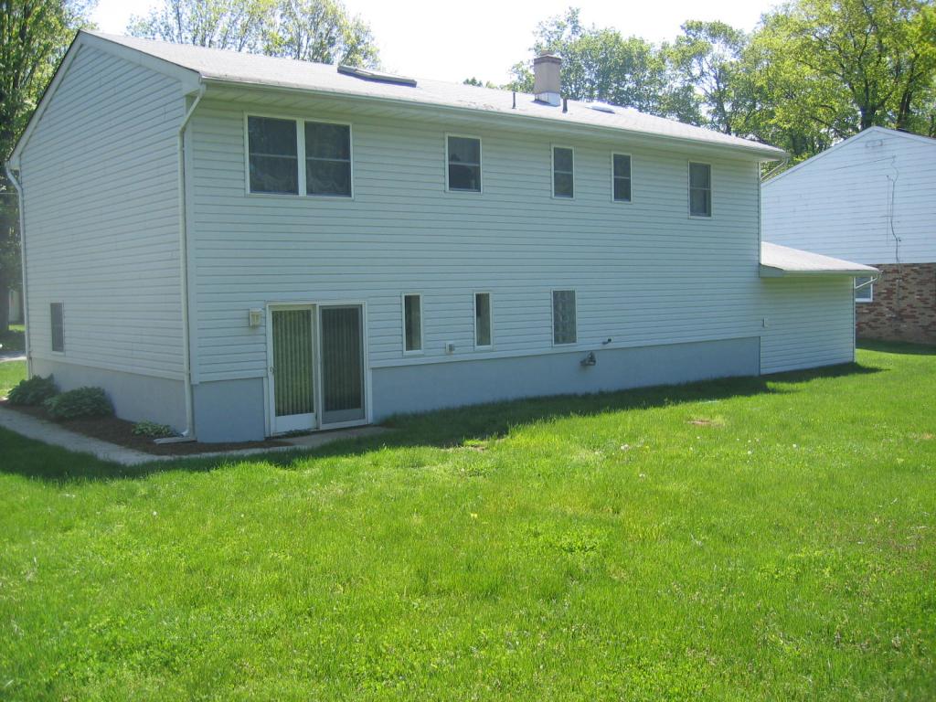 3 JAMES DR