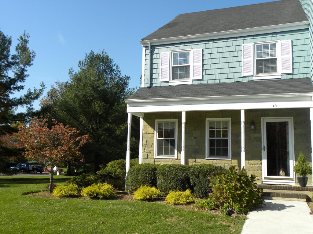 10 Hampshire Drive