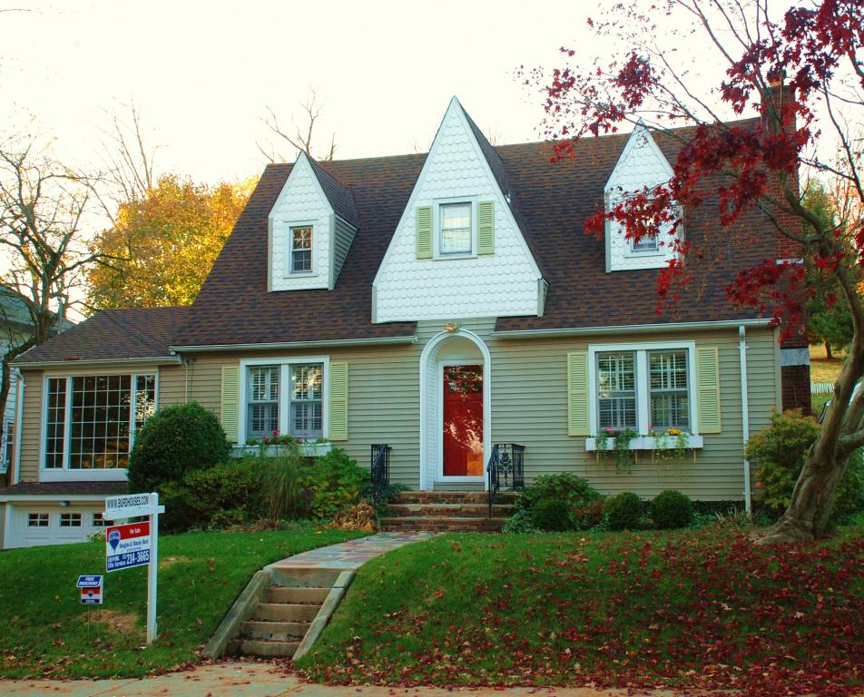 MLS #/Web ID: 2692781