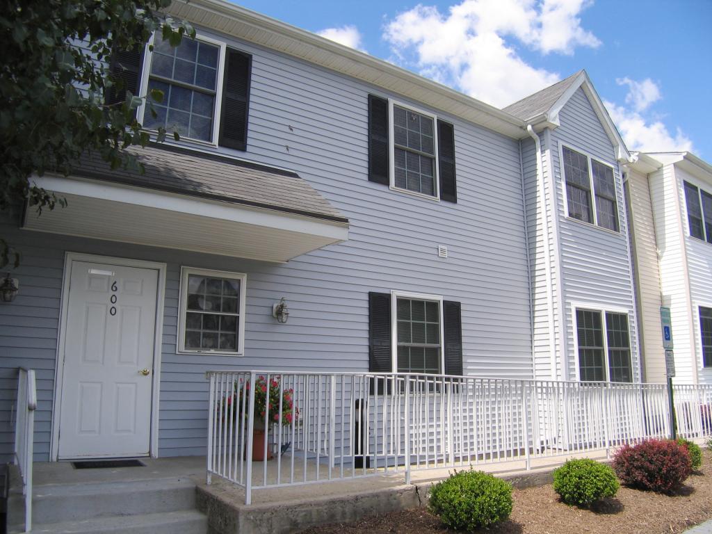 601 CLARK RD