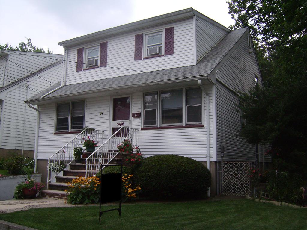 MLS #/Web ID: 2703181