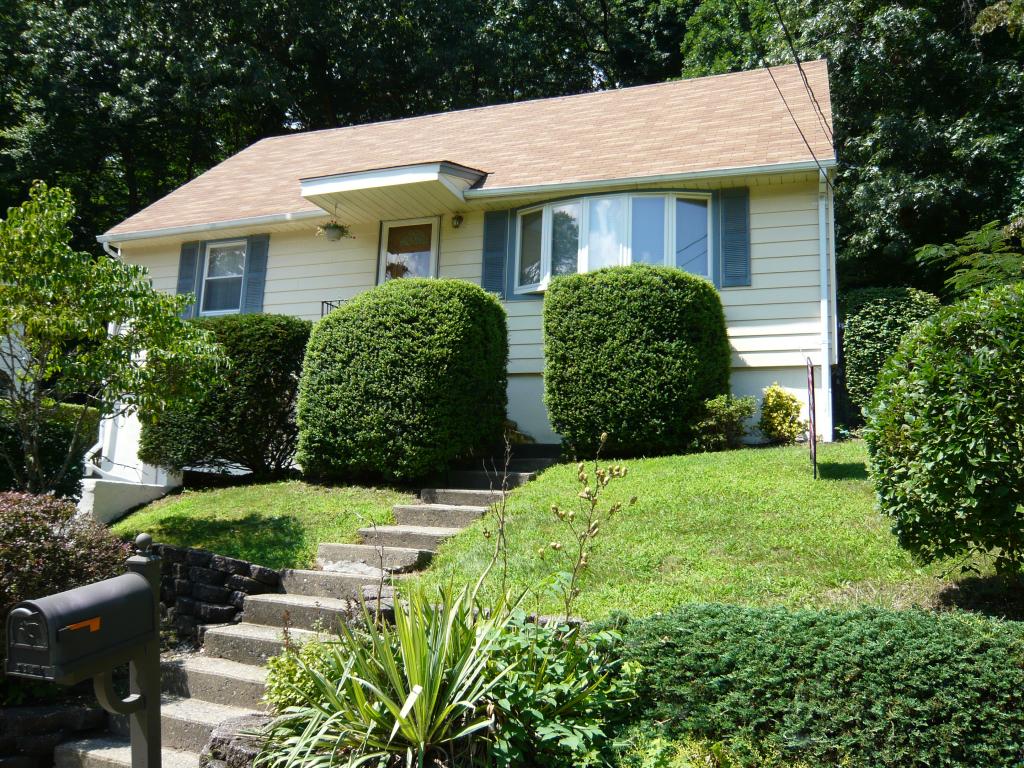 MLS #/Web ID: 2706481