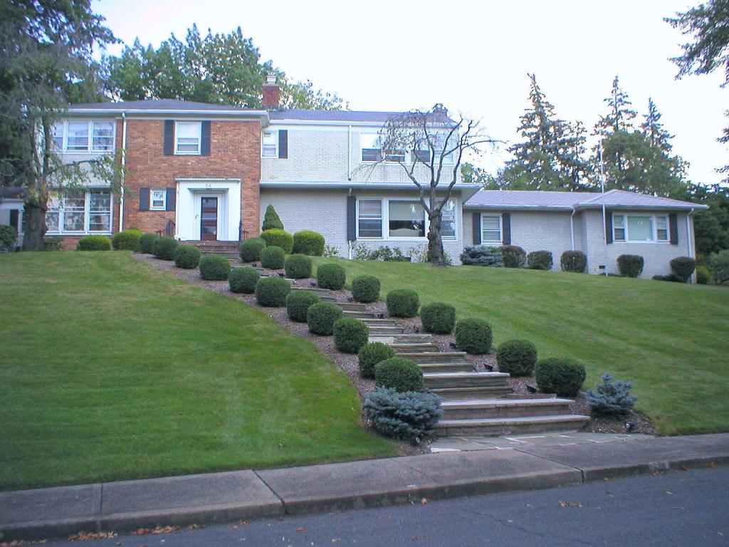 MLS #/Web ID: 2710981