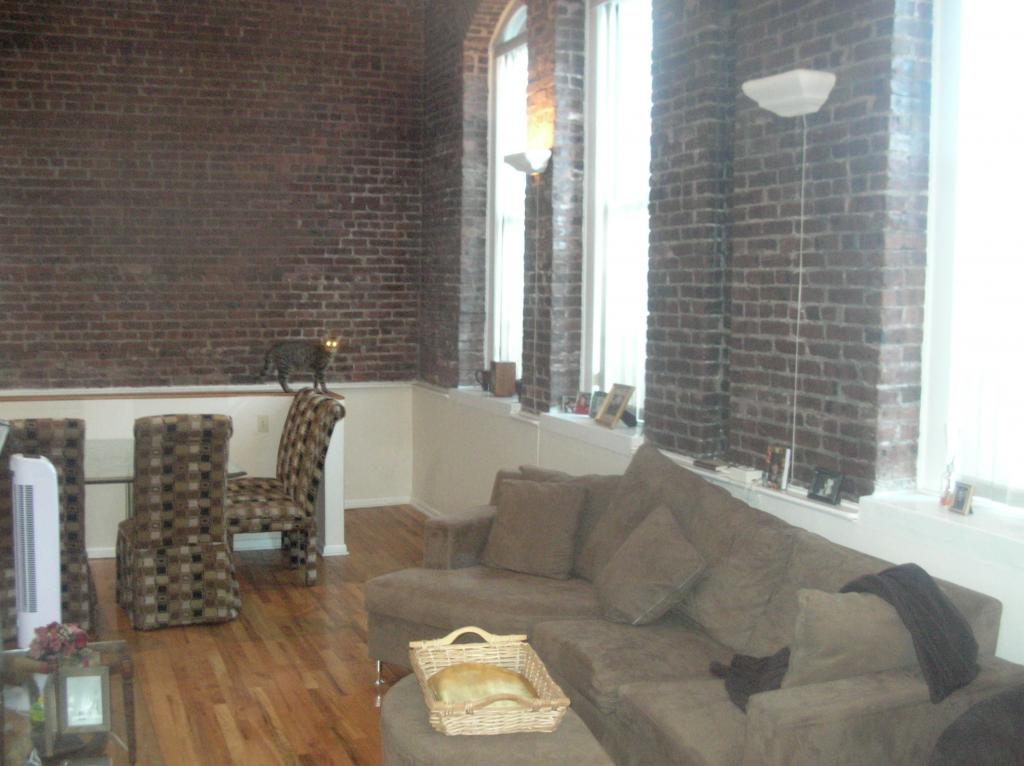 491 VALLEY ST