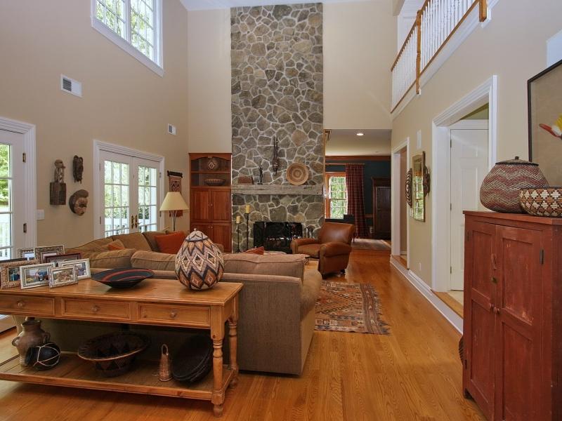 MLS #/Web ID: 2718981