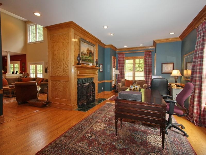 MLS #/Web ID: 2718981