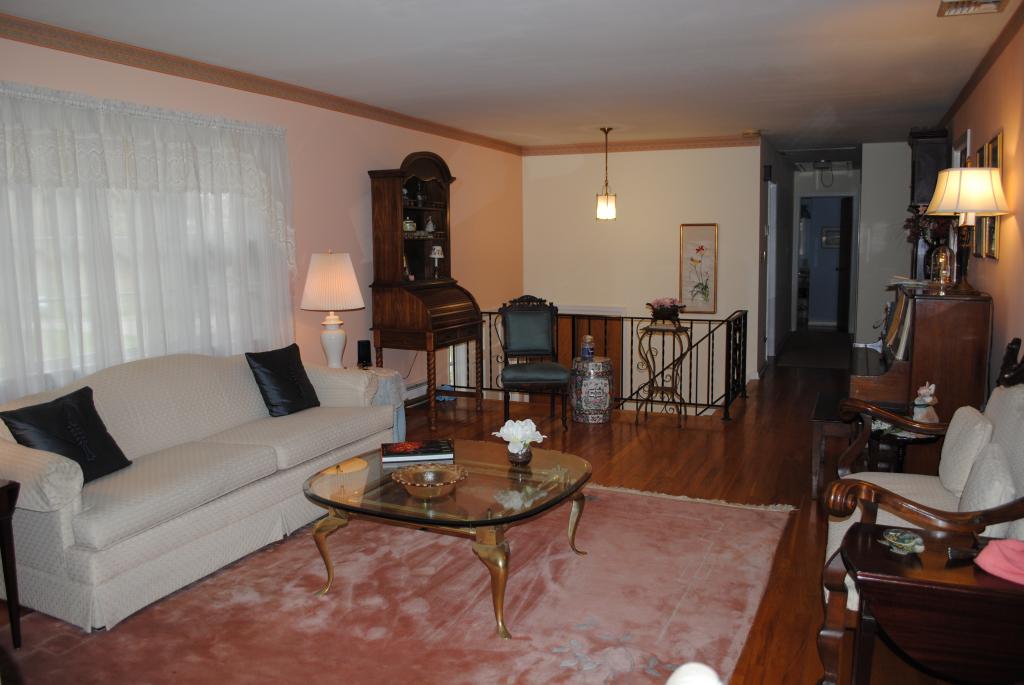 63 GROVE AVE
