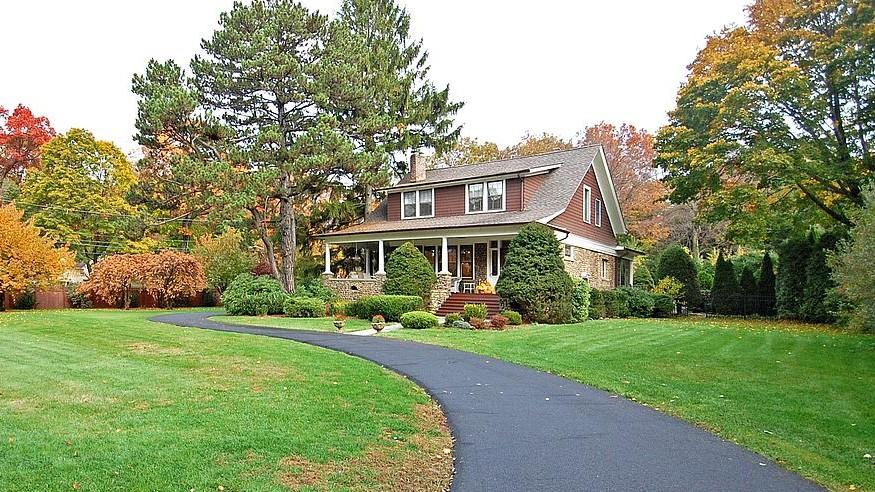 MLS #/Web ID: 2726281