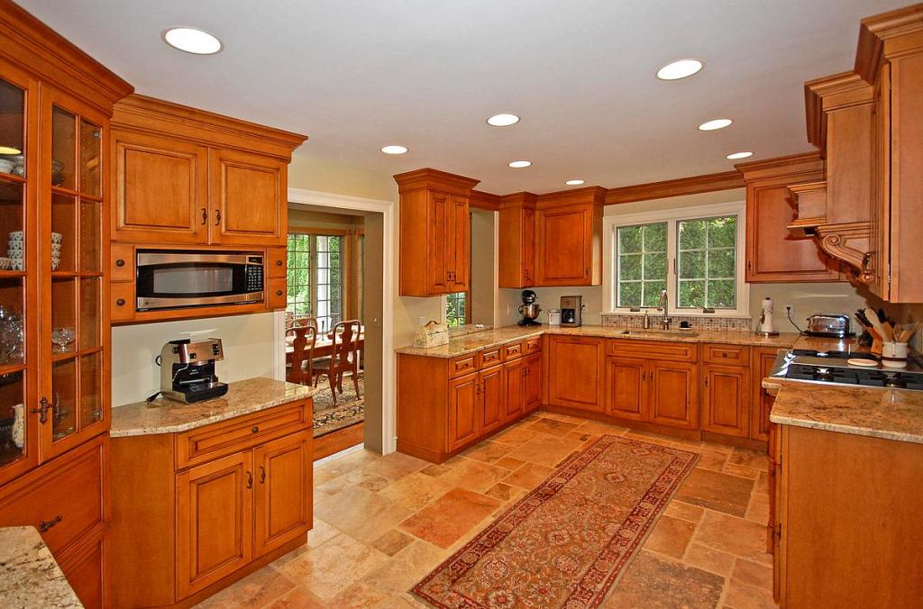 MLS #/Web ID: 2726281