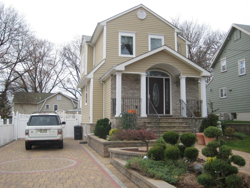 351 CHESTNUT ST