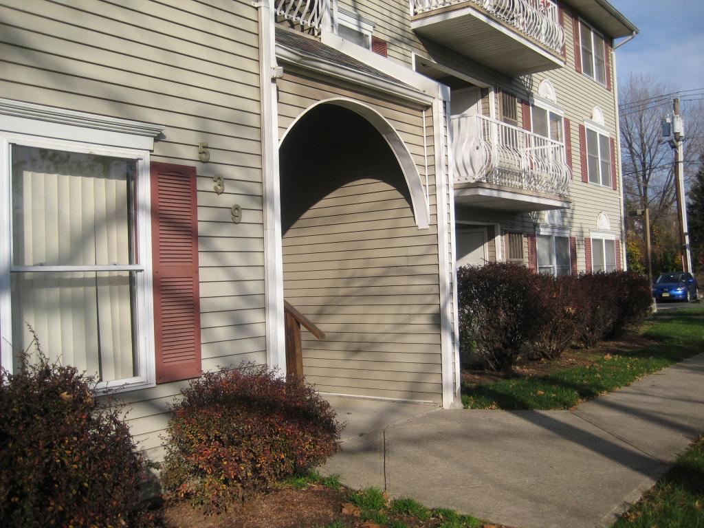 MLS #/Web ID: 2729381