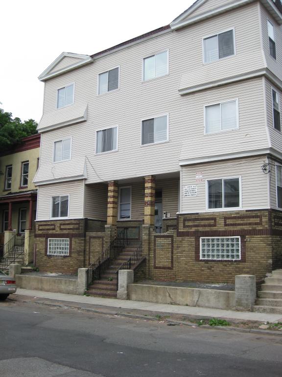 MLS #/Web ID: 2686582