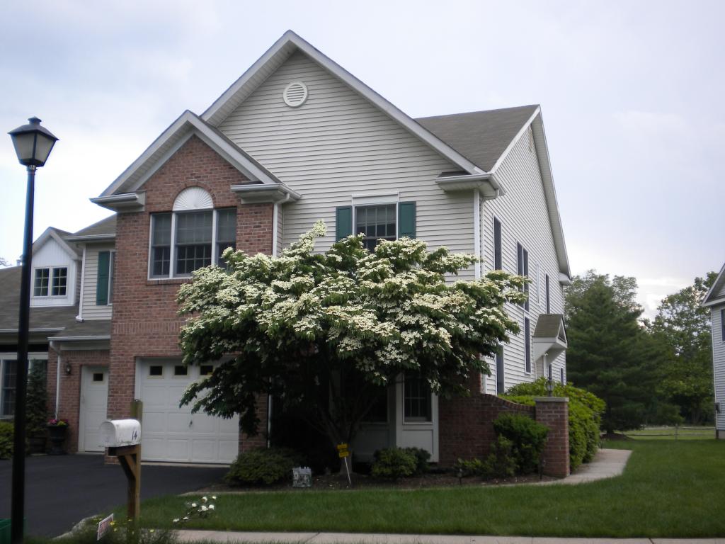 14 POND RIDGE DR