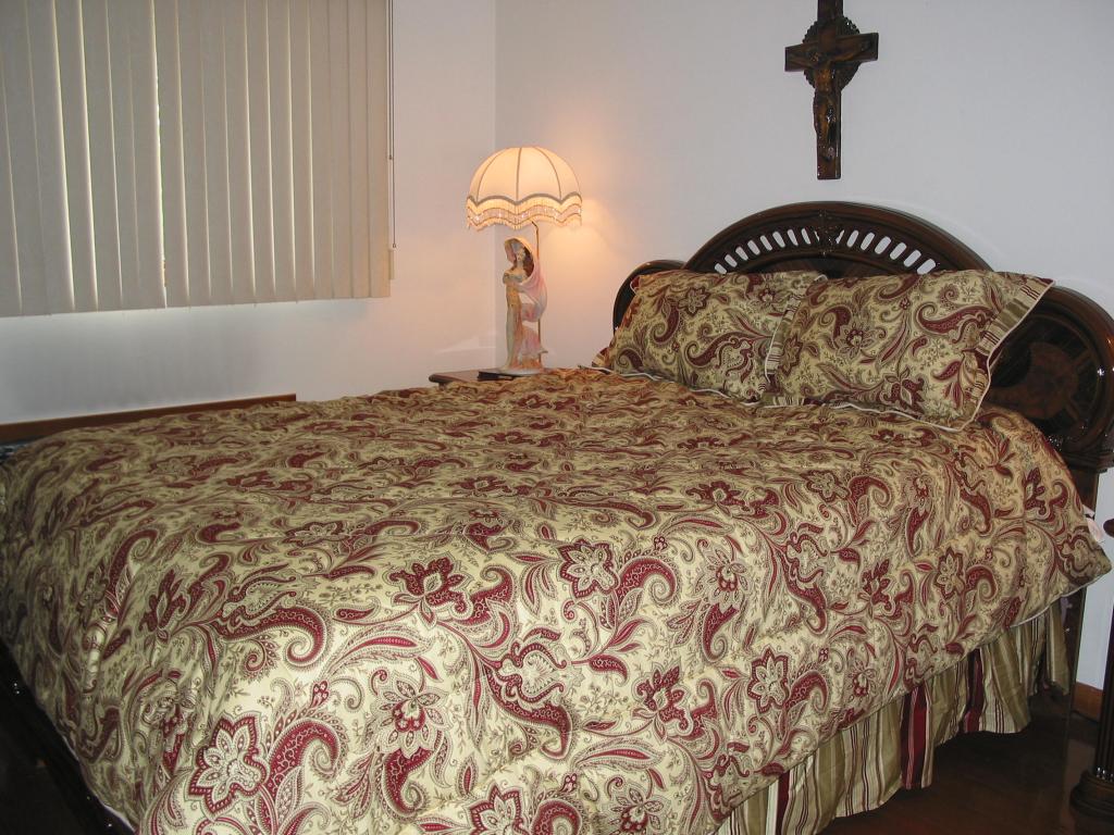 MLS #/Web ID: 2690082