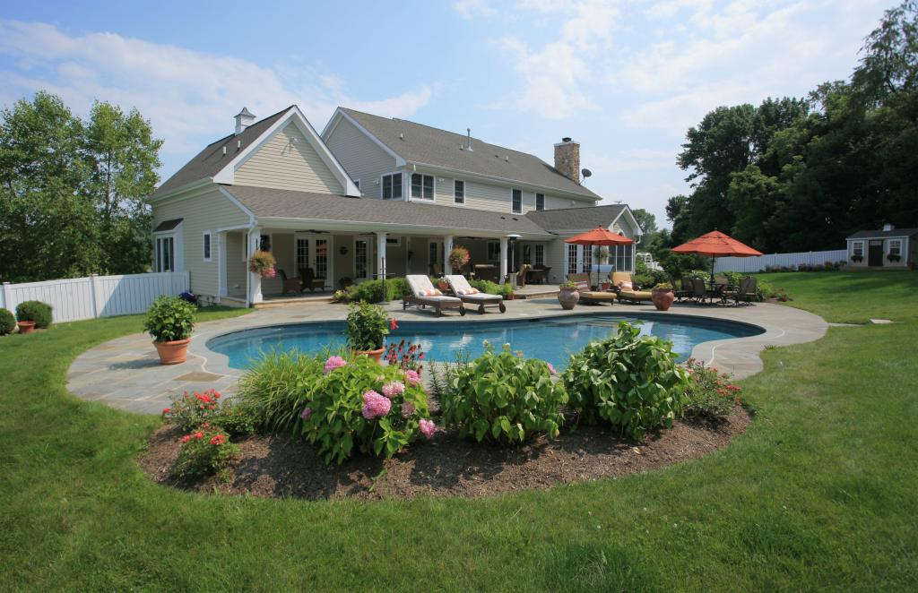 1 Whitenack Road