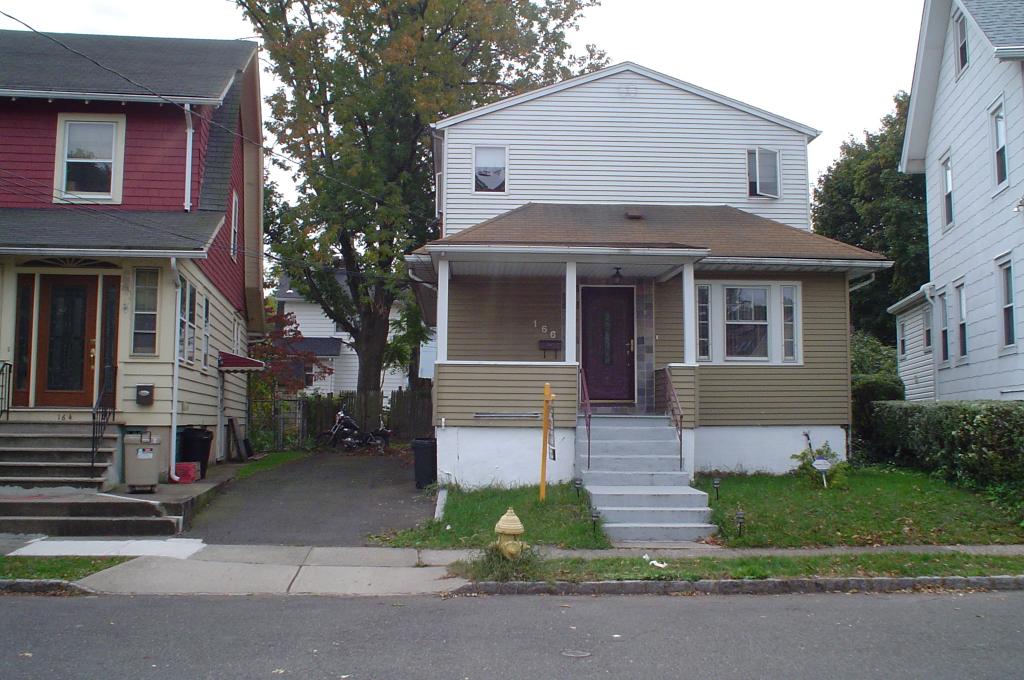 MLS #/Web ID: 2706182
