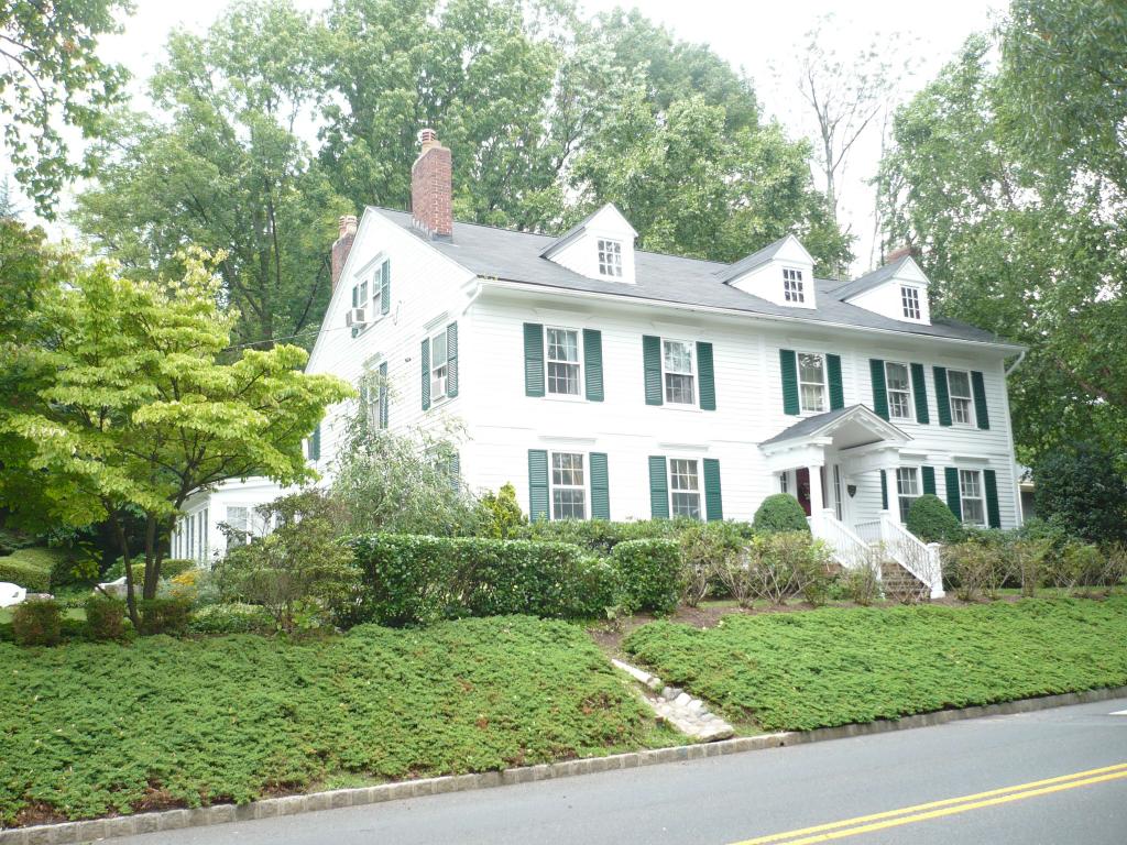 509 RIDGEWOOD RD