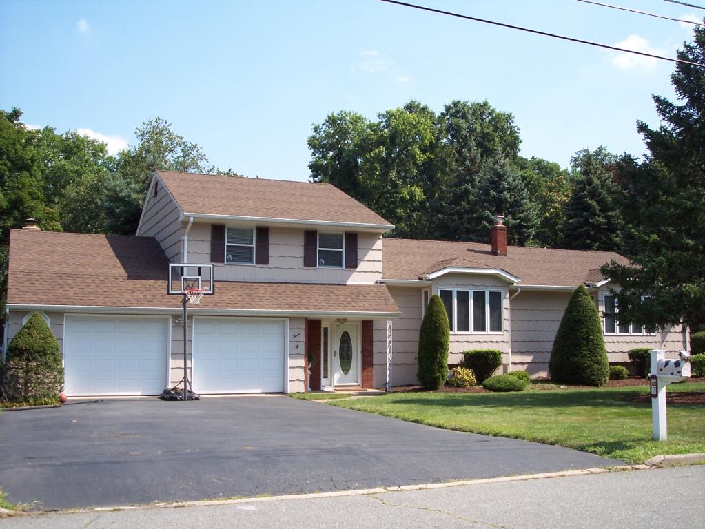 MLS #/Web ID: 2709182