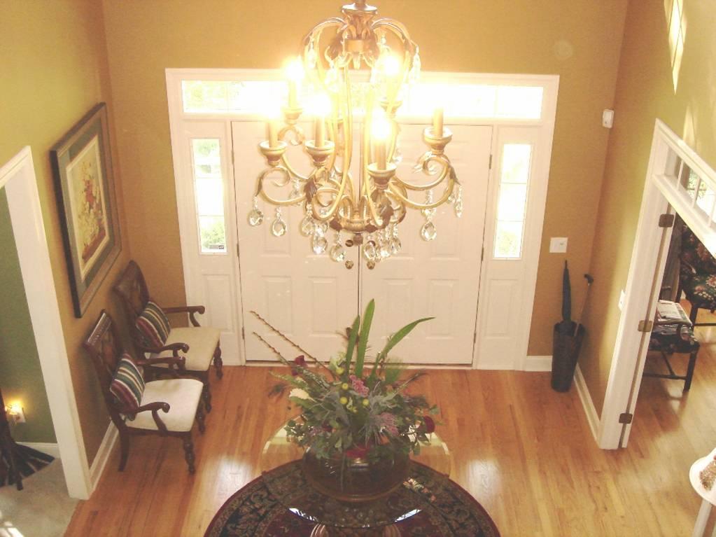 10 CROMWELL DR