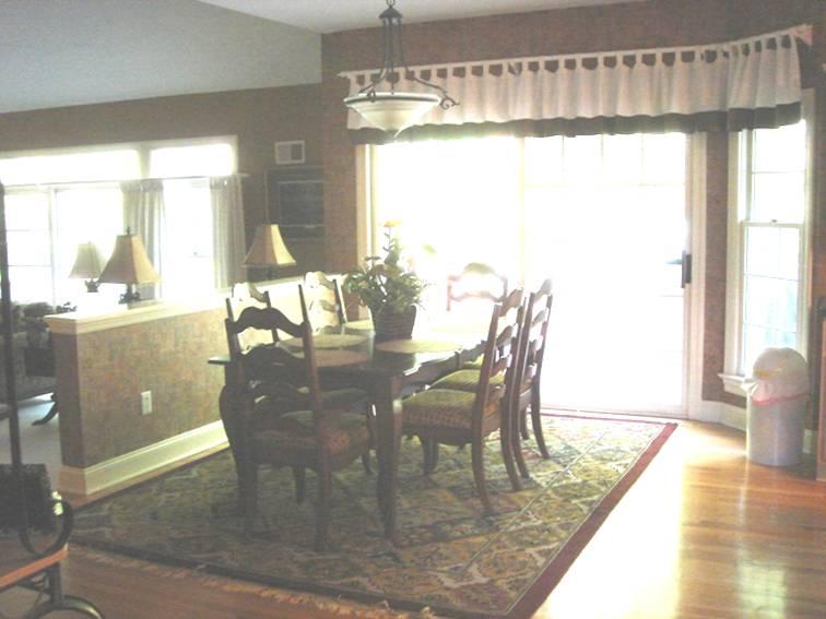 10 CROMWELL DR
