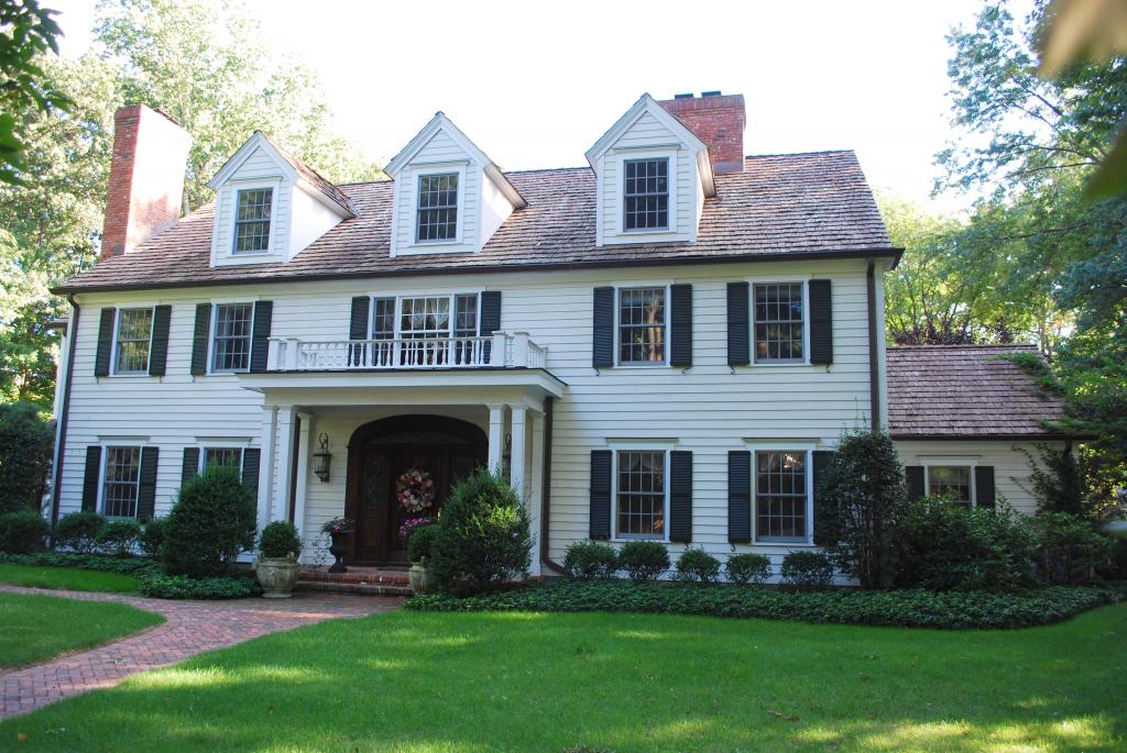 76 LINDEN LANE