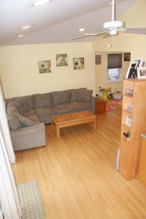 MLS #/Web ID: 2717182
