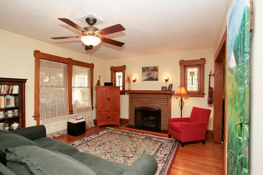 126 CEDAR HILL AVE