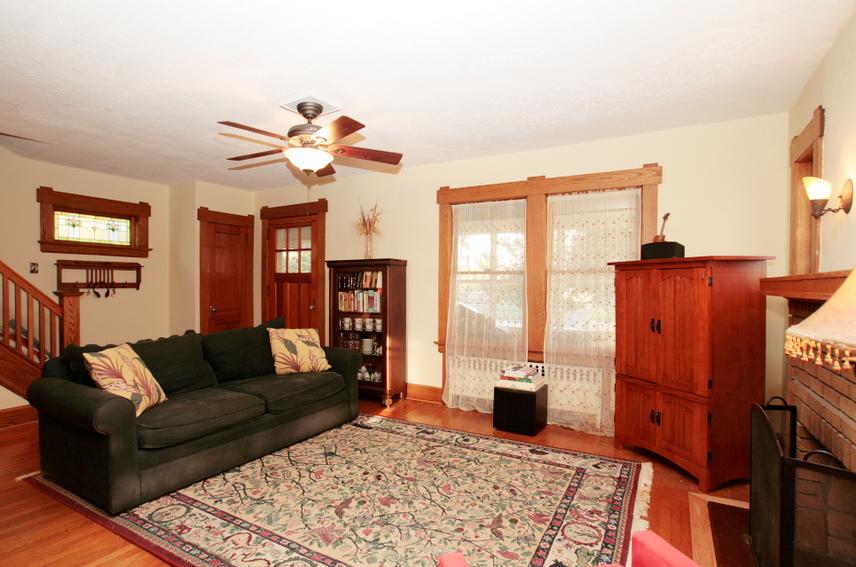 126 CEDAR HILL AVE