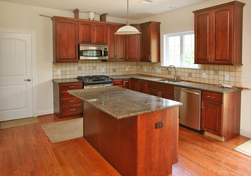 MLS #/Web ID: 2723382