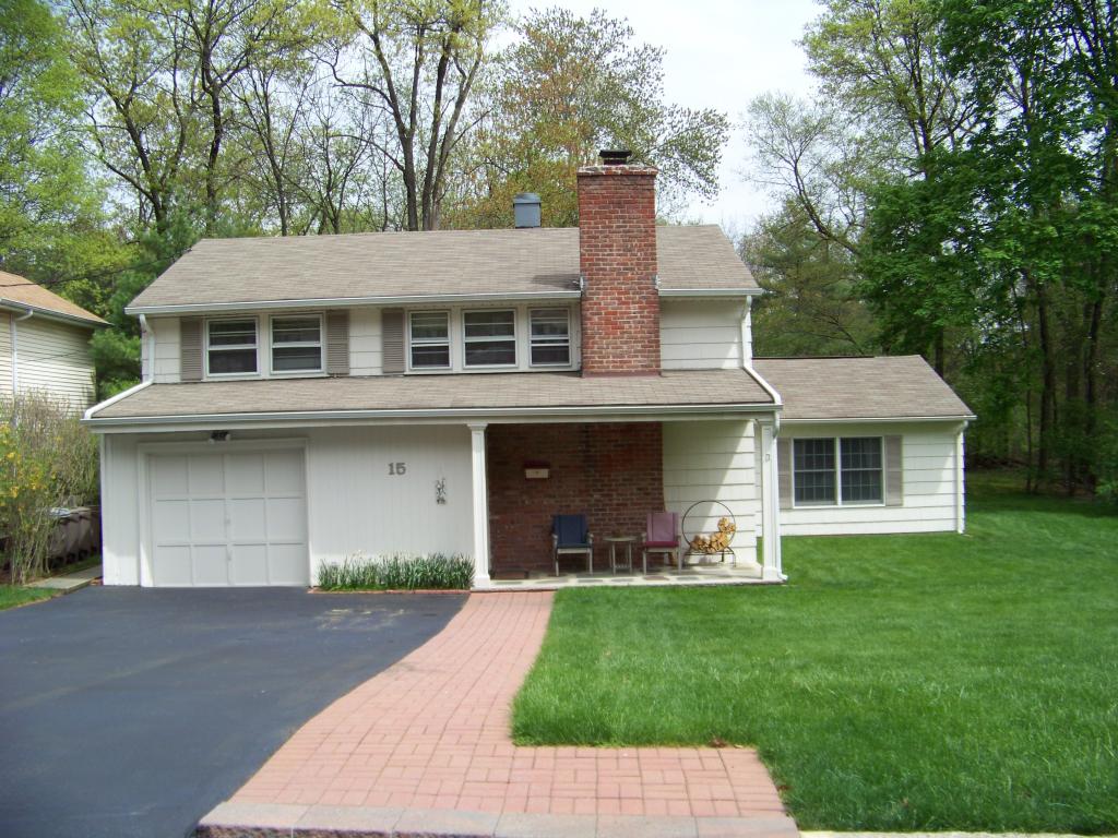 15 HOWARD PL
