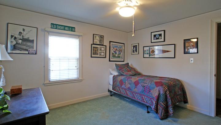 MLS #/Web ID: 2725682