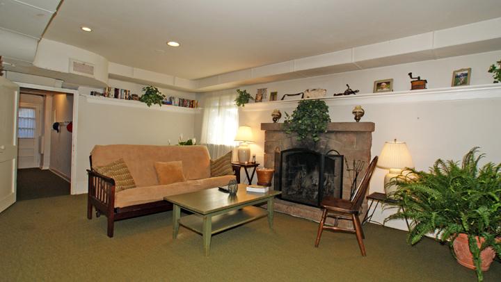 MLS #/Web ID: 2725682