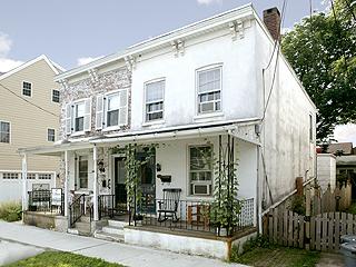55 BUTTONWOOD ST
