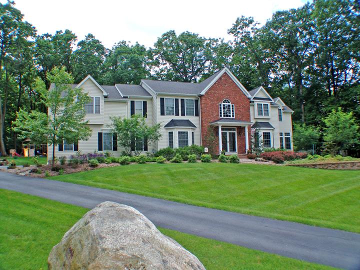 MLS #/Web ID: 2684883