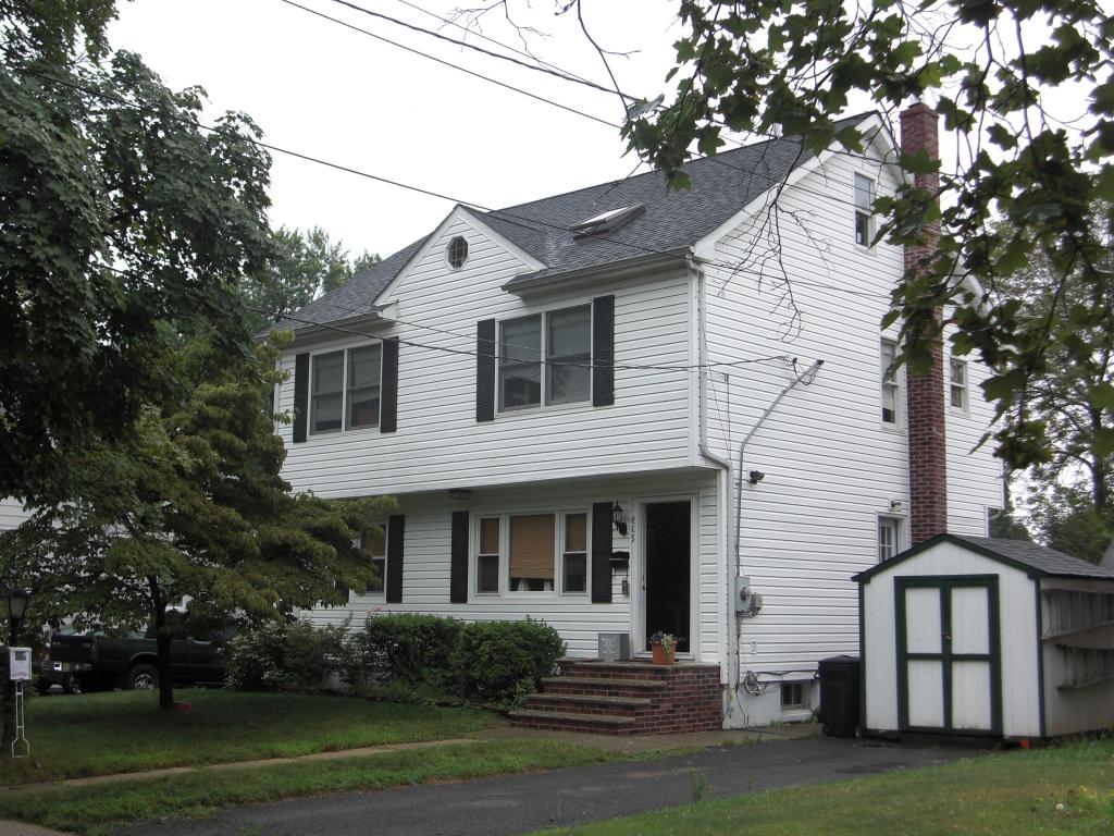 809 2ND ST