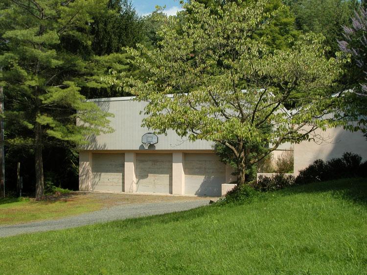48 MILL RD
