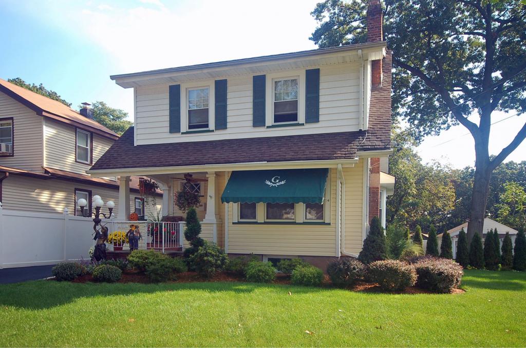 MLS #/Web ID: 2716383