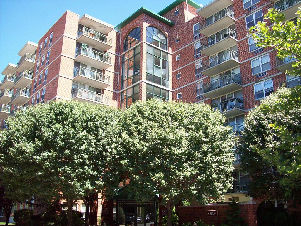 MLS #/Web ID: 2718083