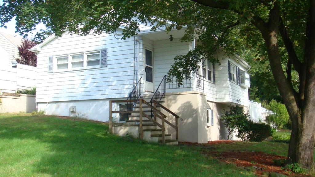 301 RIVERVIEW RD