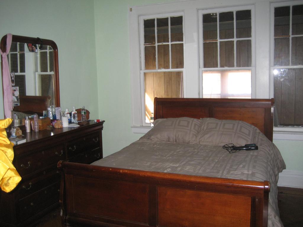 148 BALL ST