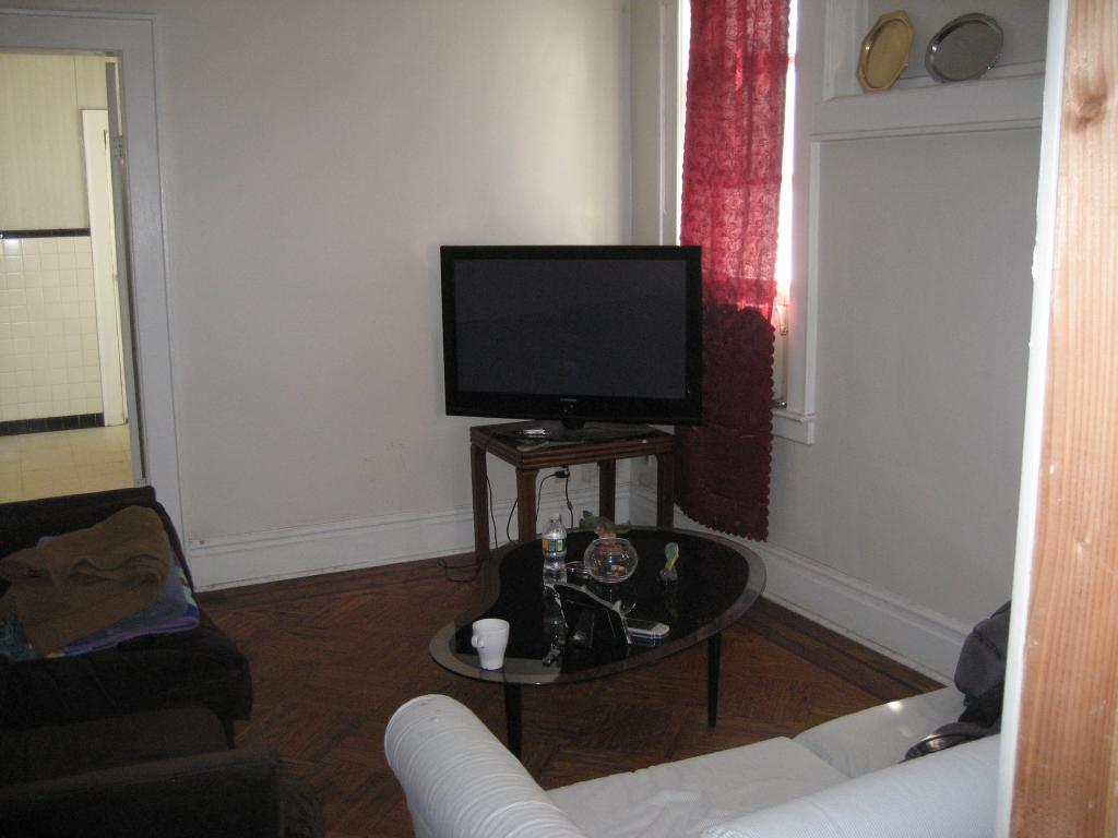 148 BALL ST