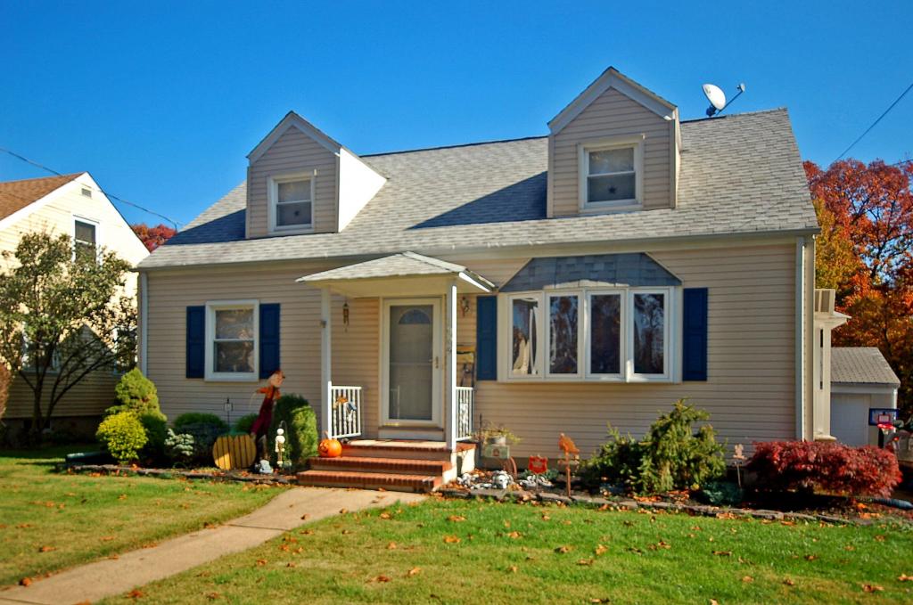 1009 MALTBY AVE