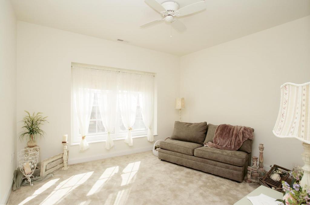 24 ELM ST UNIT 2D