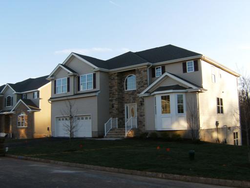 MLS #/Web ID: 2726683