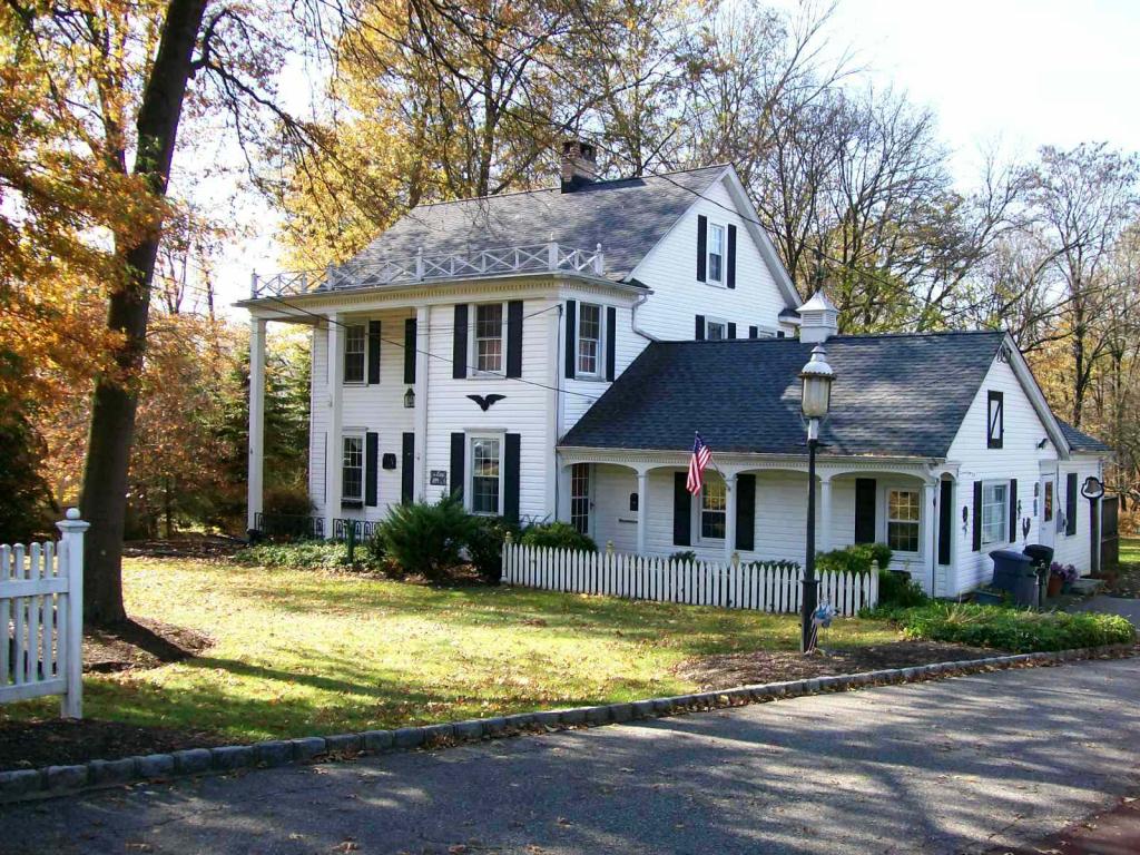 27 S RIDGEDALE AVE