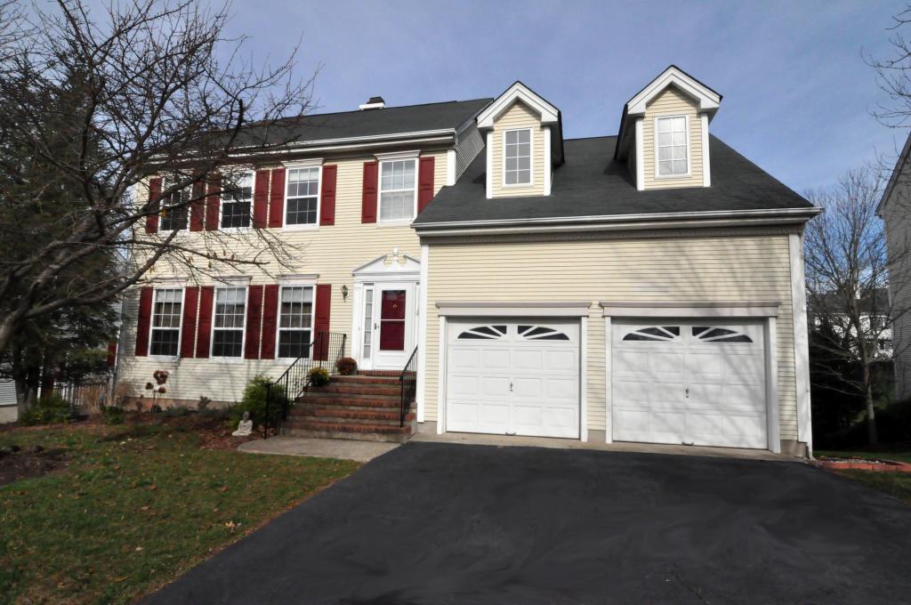 MLS #/Web ID: 2731383