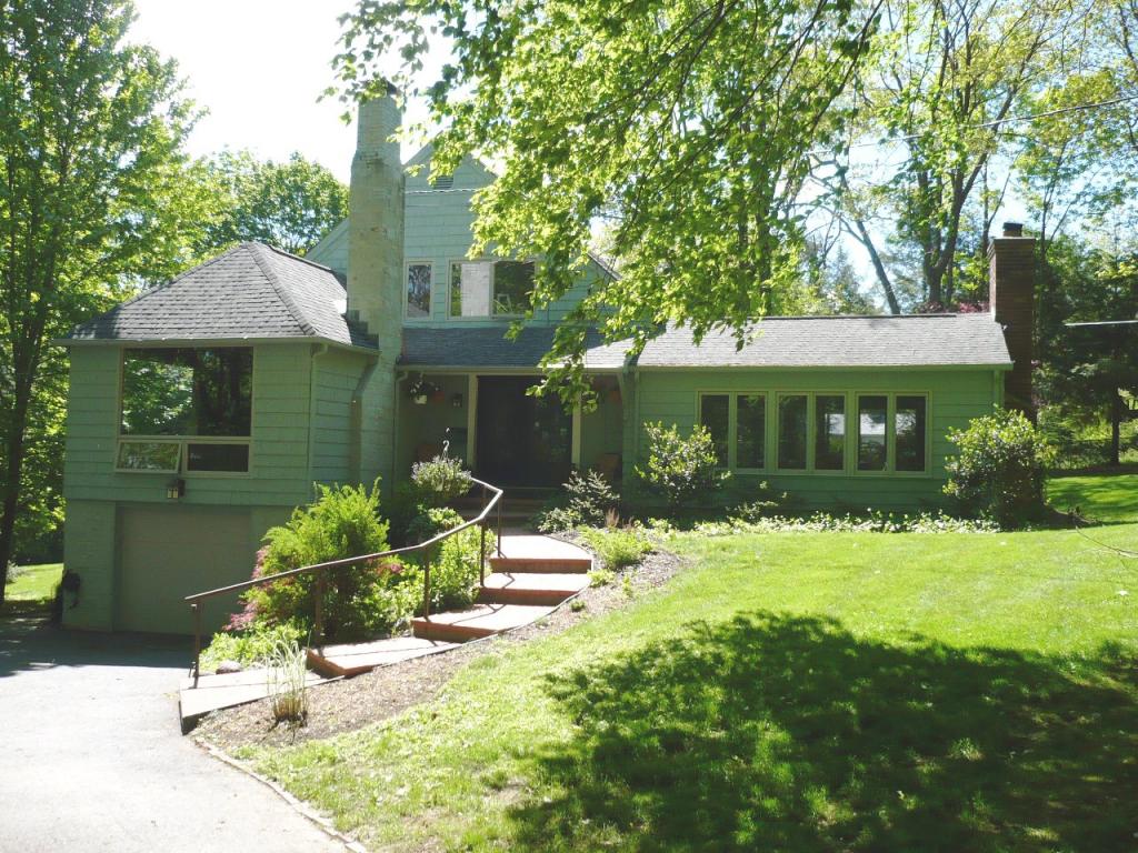3 Brookvale Rd