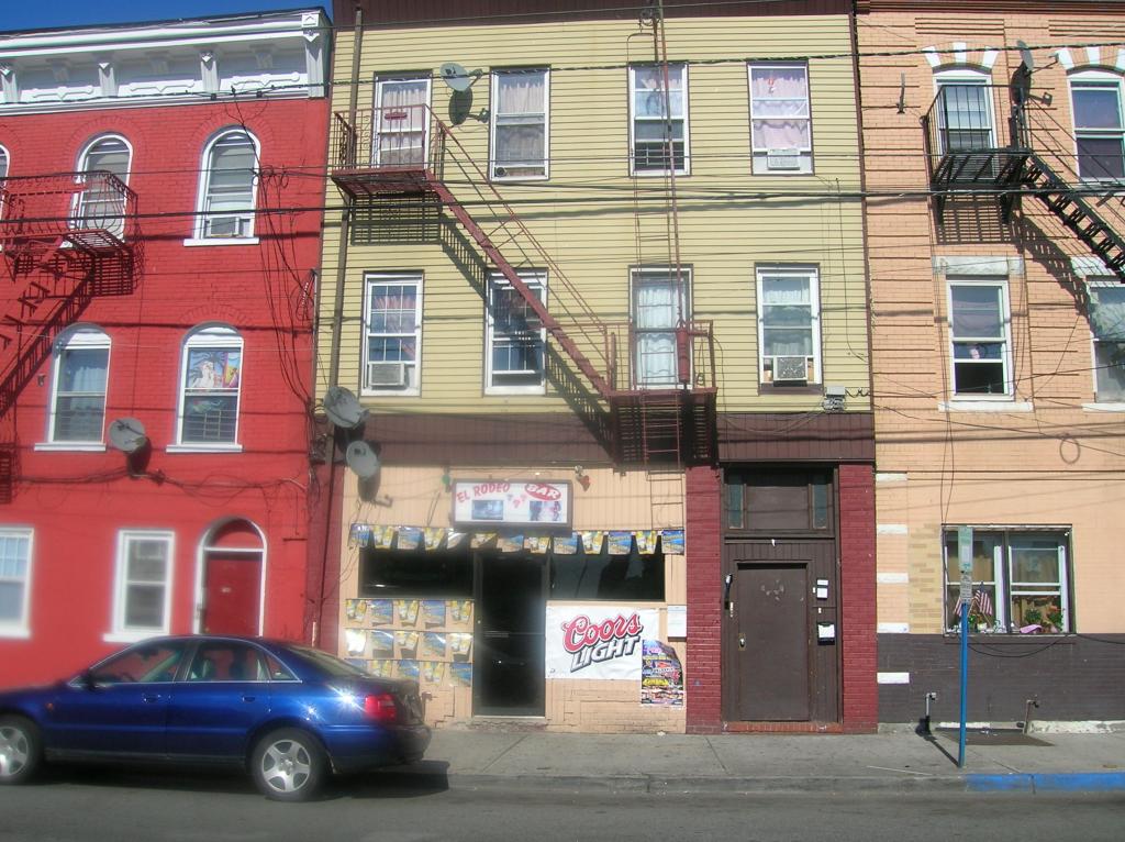 MLS #/Web ID: 2683784