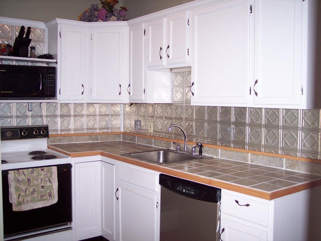 MLS #/Web ID: 2700184