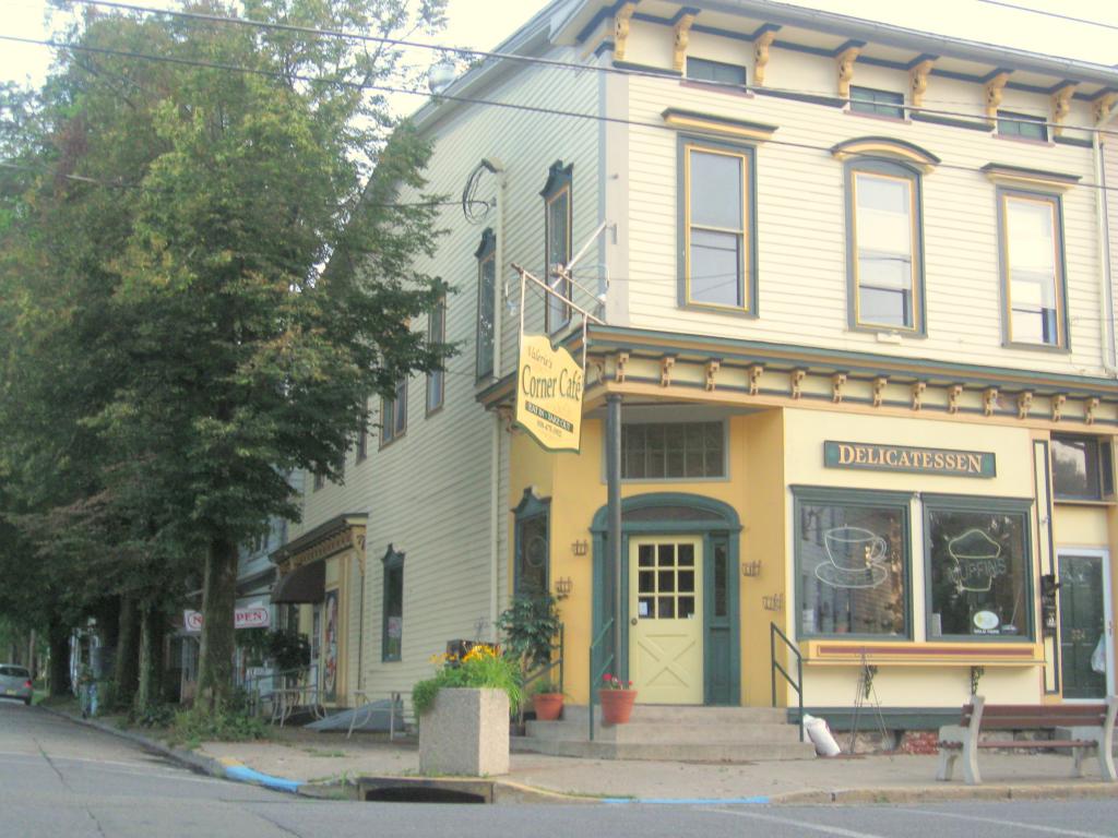 324 Front Street